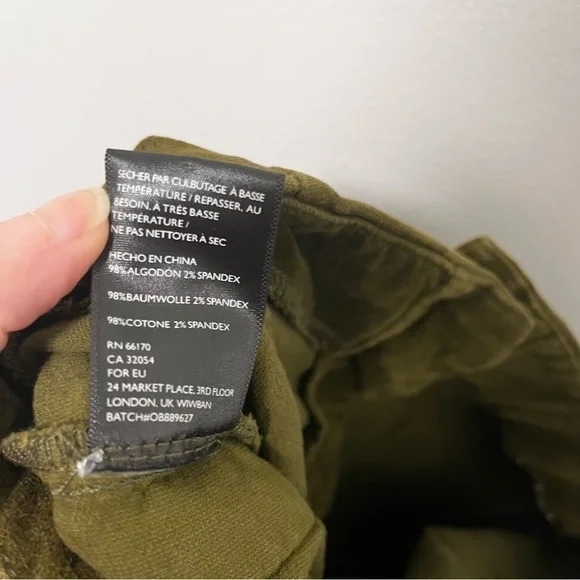 BDG Dark Green Mini Skirt. Size S-P - Picture 4 of 7